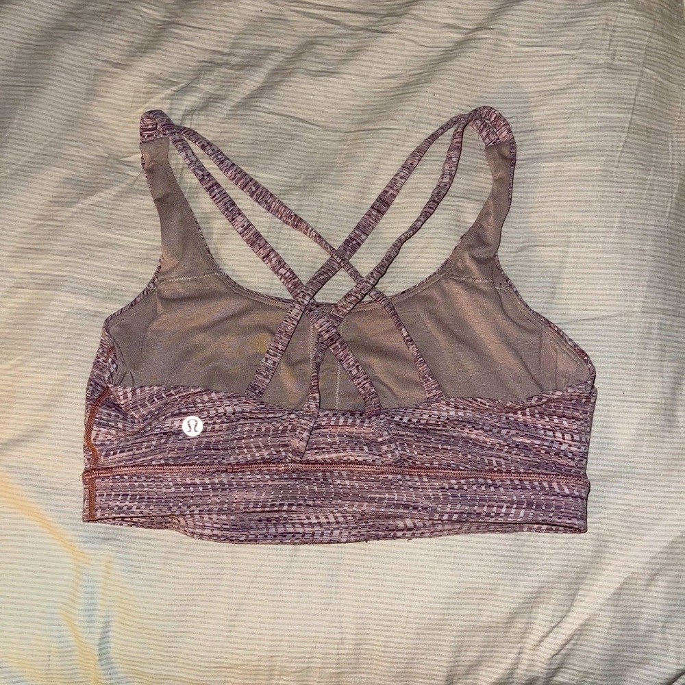 Lululemon sports bra